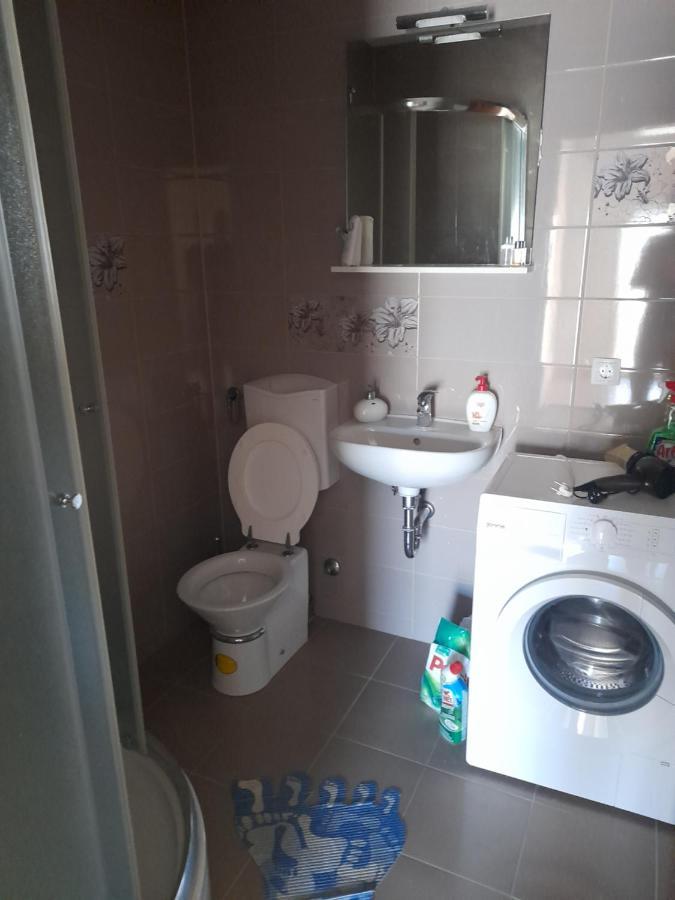 Apartman Zoran Лівно Екстер'єр фото