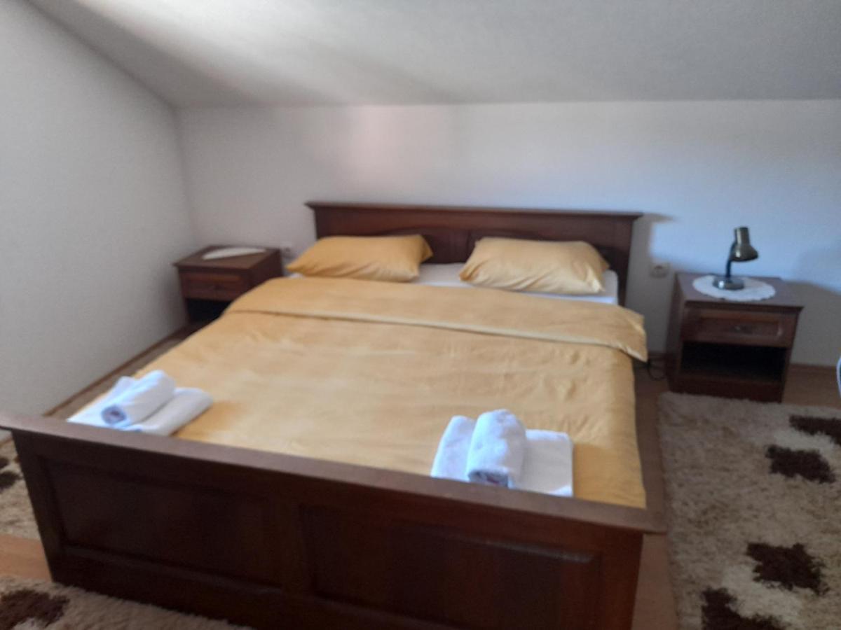 Apartman Zoran Лівно Екстер'єр фото