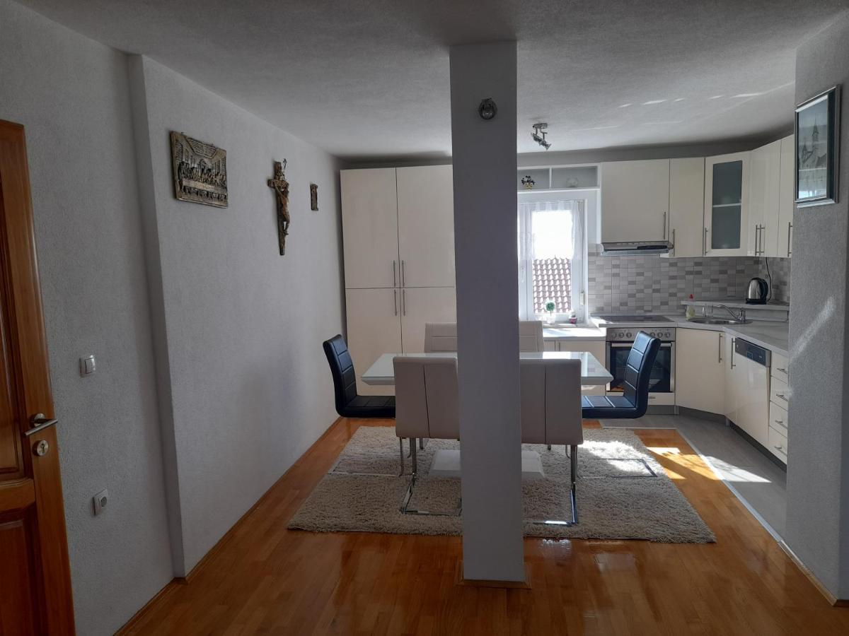 Apartman Zoran Лівно Екстер'єр фото